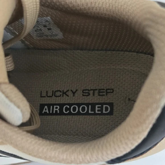 Casual Beige & Black Women's Sneakers - Picture 4 of 6